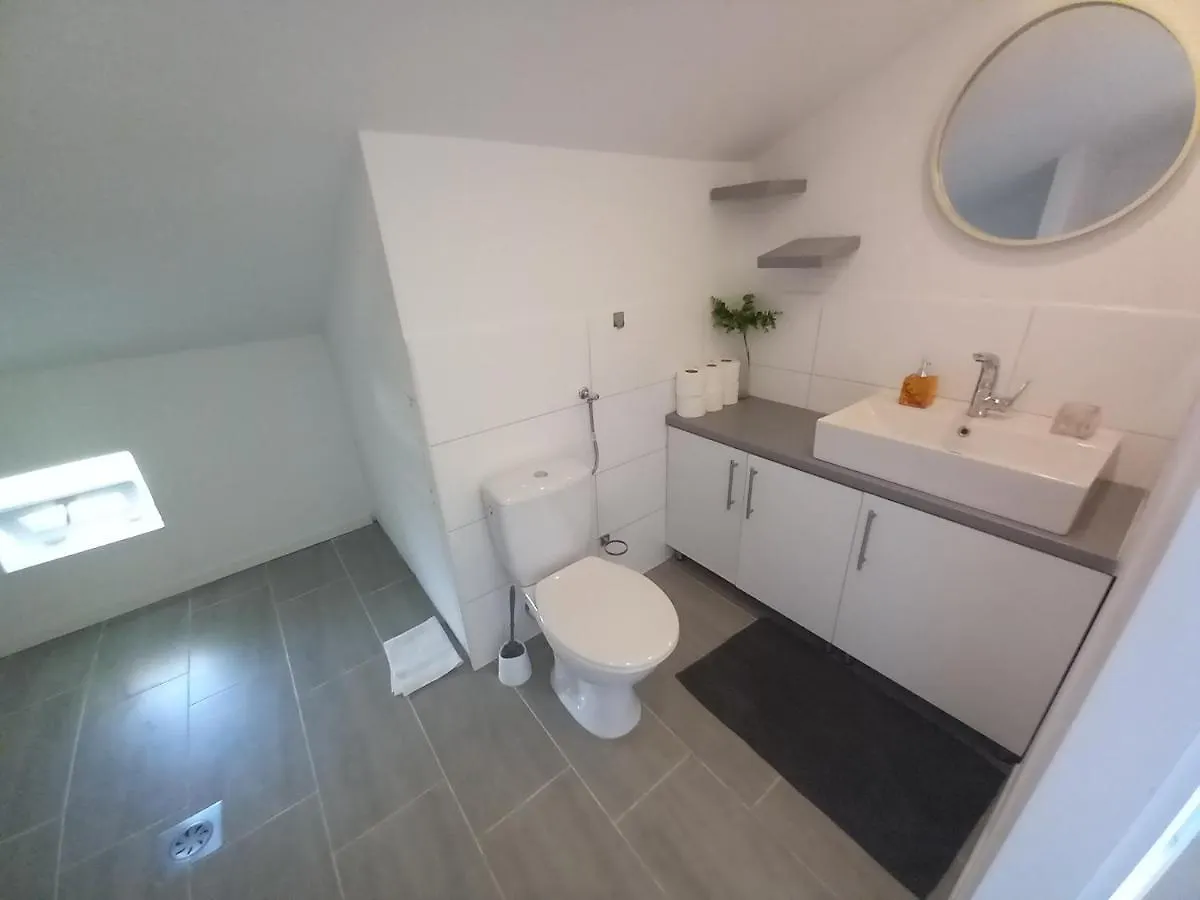 One Bedroom Loft Apartment With Nice View Nin Kroatien