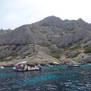 https://marseille-calanques.fr-provencehotel.com